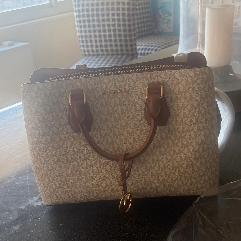 Michael Kors Cream Logo Satchel with Brown Trim - Picture 2 of 2